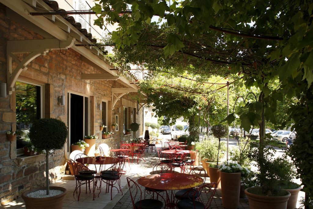 Auberge Du Paradis Saint-Amour-Bellevue Екстериор снимка